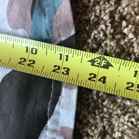 CAMO/ NWT/ slogan racer back Tee/ XS/ woman’s - Picture 9 of 9